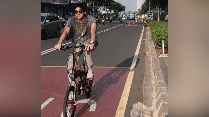 Instagram/harrisvriza