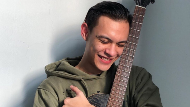 Instagram/@richardzgibson