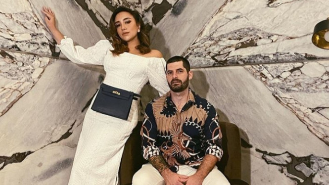 Instagram/salmafinasunan