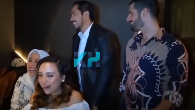 Instagram/salmafinasunan