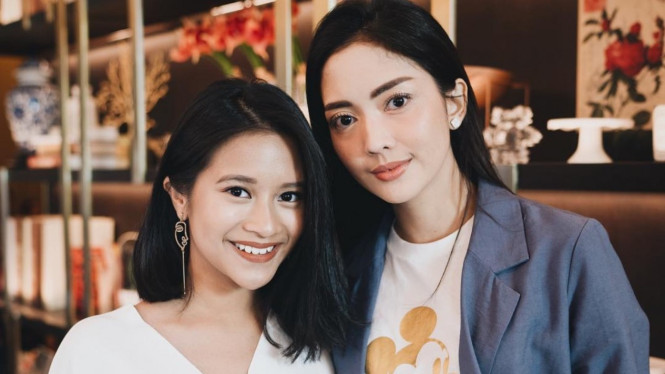 Instagram/@adirakania