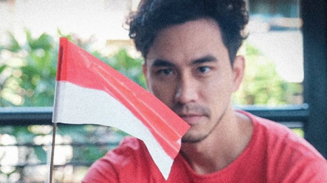 Instagram/darius_sinathrya