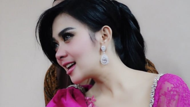 Instagram/@princessyahrini