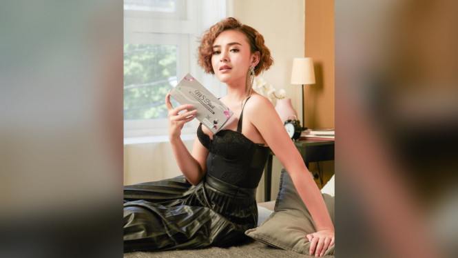 Instagram/@amandamanopo