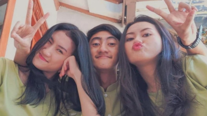 instagram/deriskaalmira