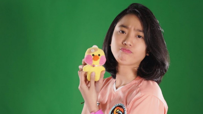 Instagram/@nonaberlian14