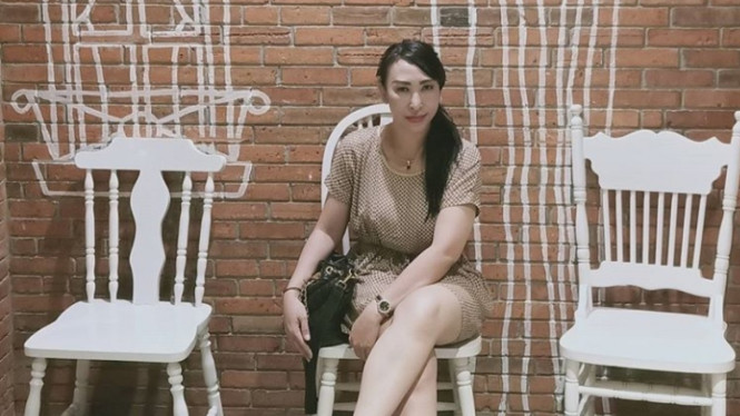 Instagram/hennymonayr