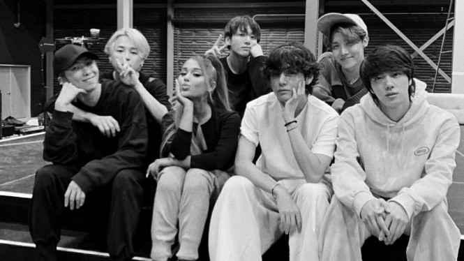 Instagram/@arianagrande