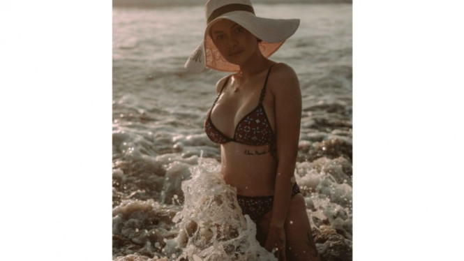 instagram/nikitamirzanimawardi_17