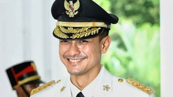 Instagram/zumizola.official