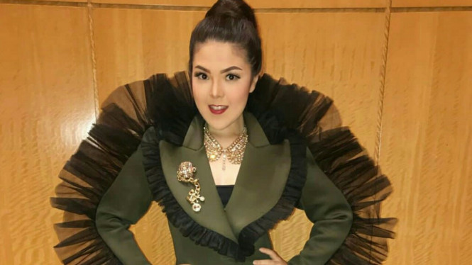 Instagram/@tinatoon101