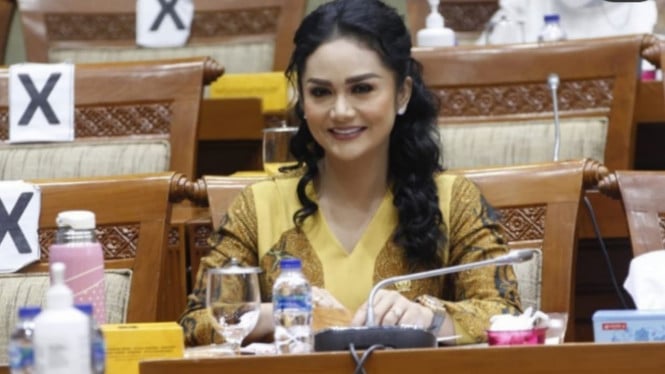 instagram/krisdayantilemos