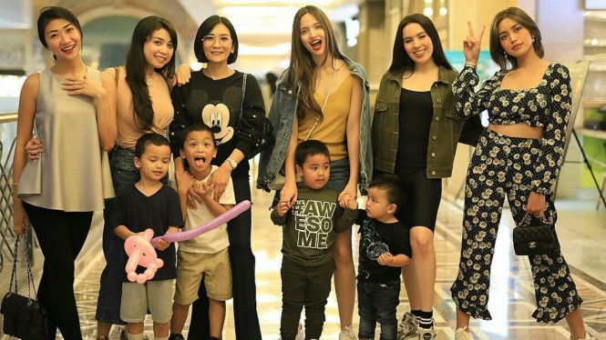 Instagram/@sallyadelia