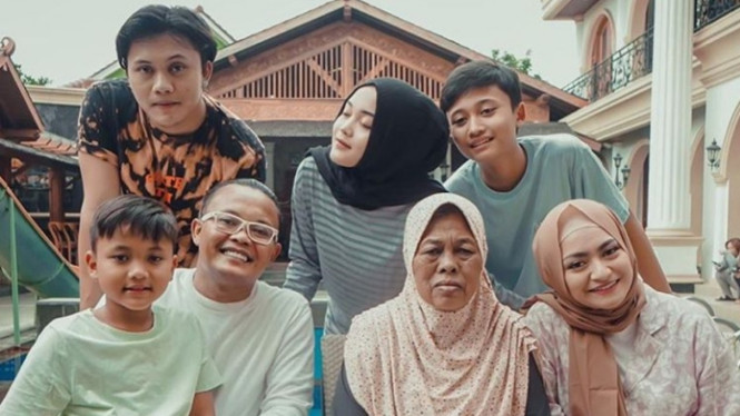 Instagram/ferdinan_sule