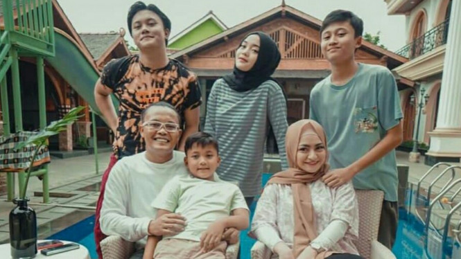 Instagram/@ferdinan_sule