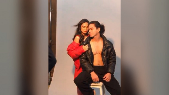 Instagram/@revashion