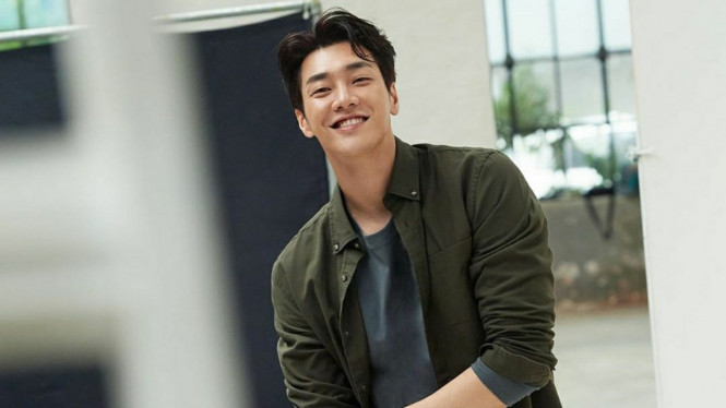 Instagram/@aksakfn12