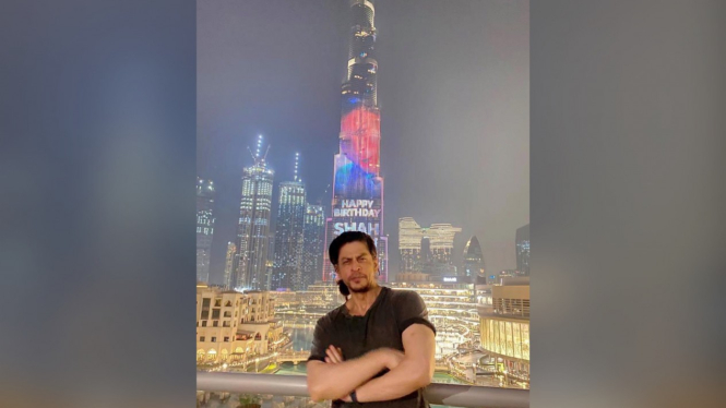 8 Potret Pesta Ultah Shah Rukh Khan, Terlalu Mewah di Dubai