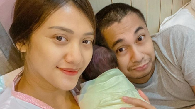 Instagram/anissaaziza