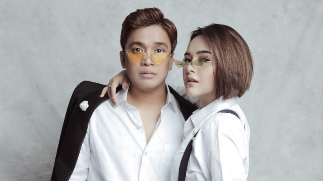 Instagram/@amandamanopo