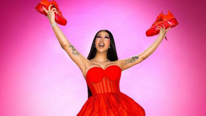 Instagram/footwearnews