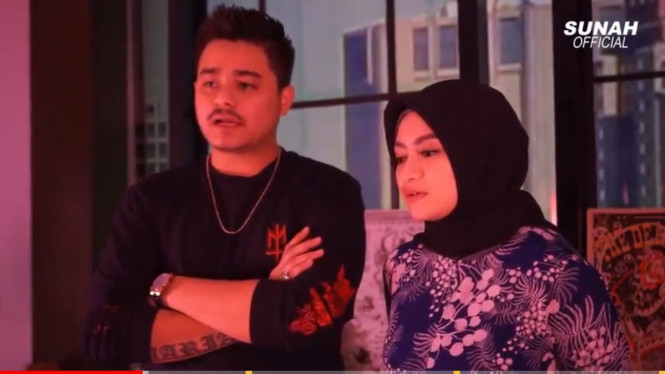 YouTube/sunah official