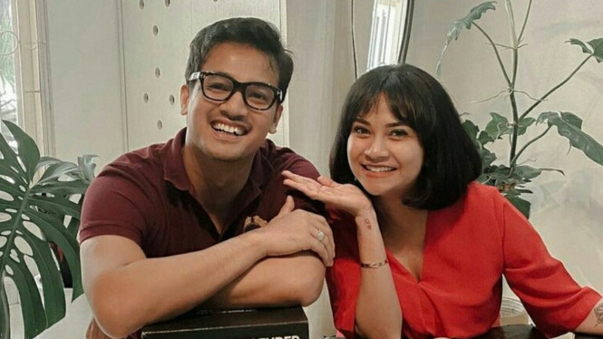 Instagram/@vanessaangelofficial