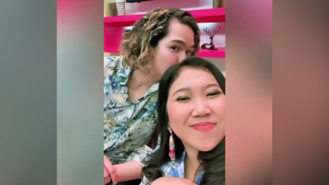 Instagram/@kikysaputrii