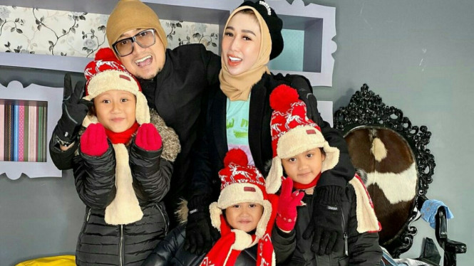 Instagram/@rezagladys