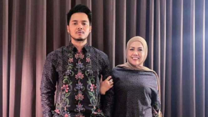 instagram/ellysugigi_real