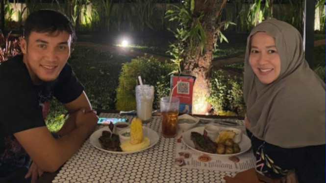 Instagram/@okieagustina_