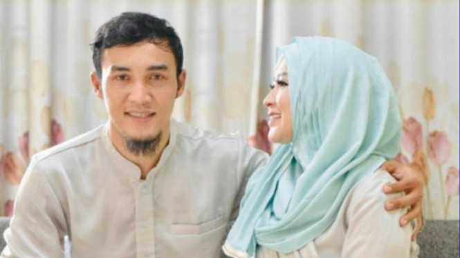 Instagram/@okieagustina_