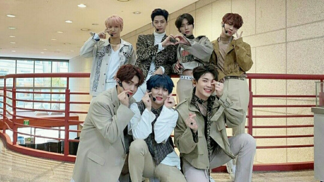 Instagram/@u10t_official