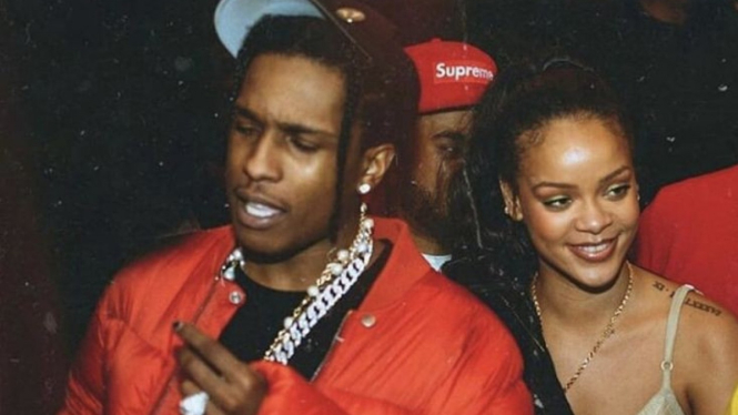 Rihanna dan A$ap Rocky Dikabarkan Pacaran Hingga Sewa Kamar Hotel