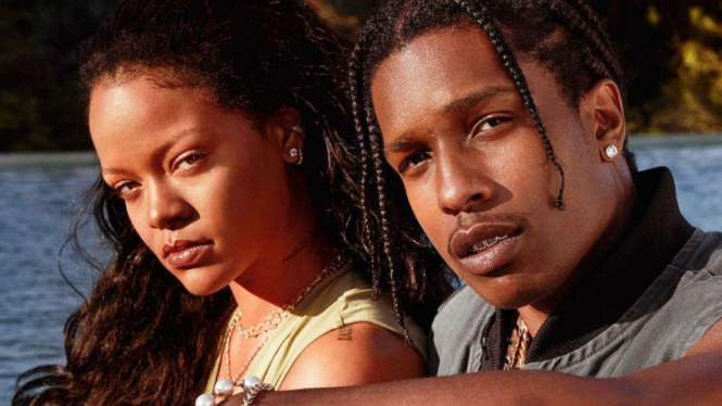 Instagram/badgalriri