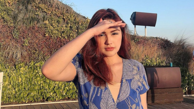 Instagram/@nourahsheivirah