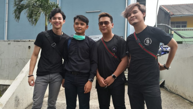 IntipSeleb/ Wahyu Firmansyah