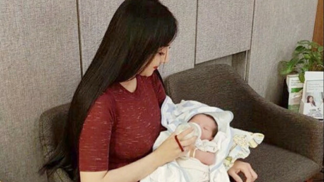 Instagram/@_veronicaperdana