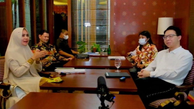 Youtube/dr. Richard Lee, MARS