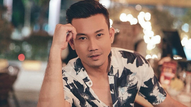 Instagram/@sumargodenny