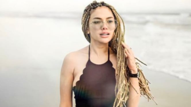 instagram/nikitamirzanimawardi_17