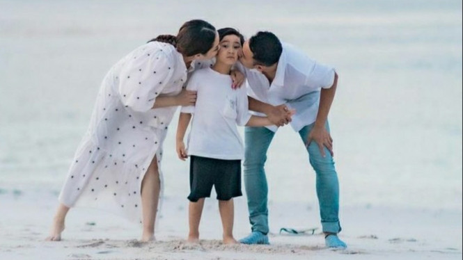 Instagram/@raffinagita1717