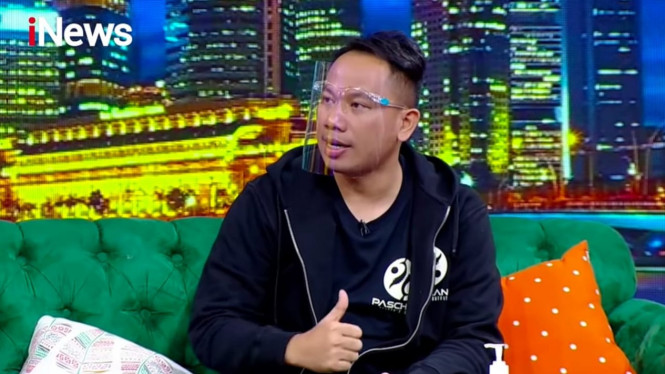 youtube/call me Mell