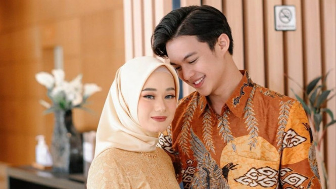 Instagram/@rey_mbayang