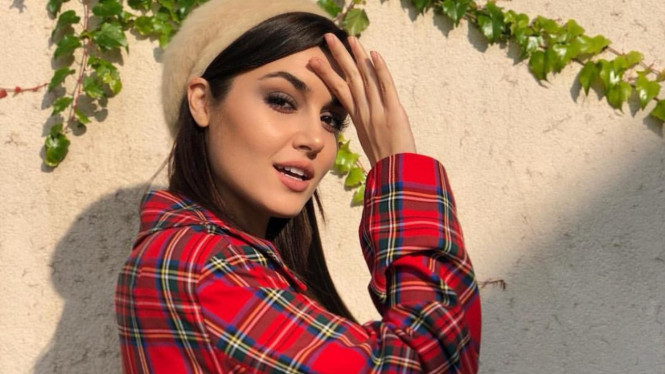 Instagram/@handemiyy