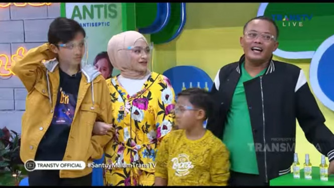 YouTube/Trans TV Official