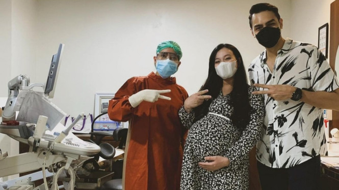 Instagram/ Asmirandah