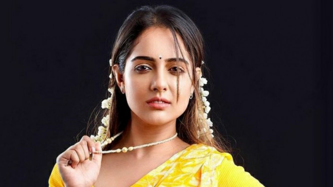 Instagram/@malvimalhotra