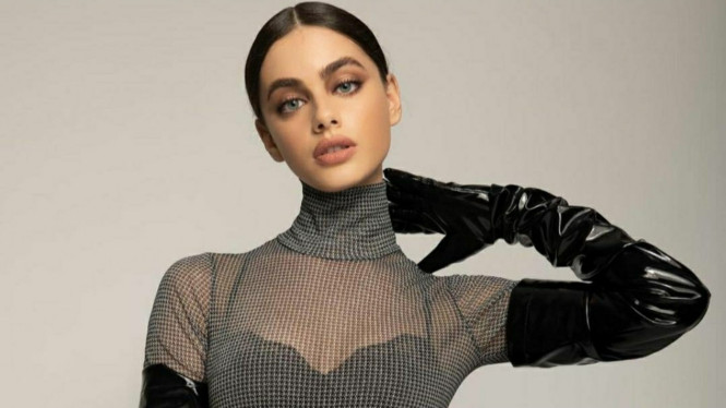 Instagram/@yaelshelbia