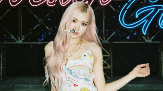 Instagram/@roses_are_rosie